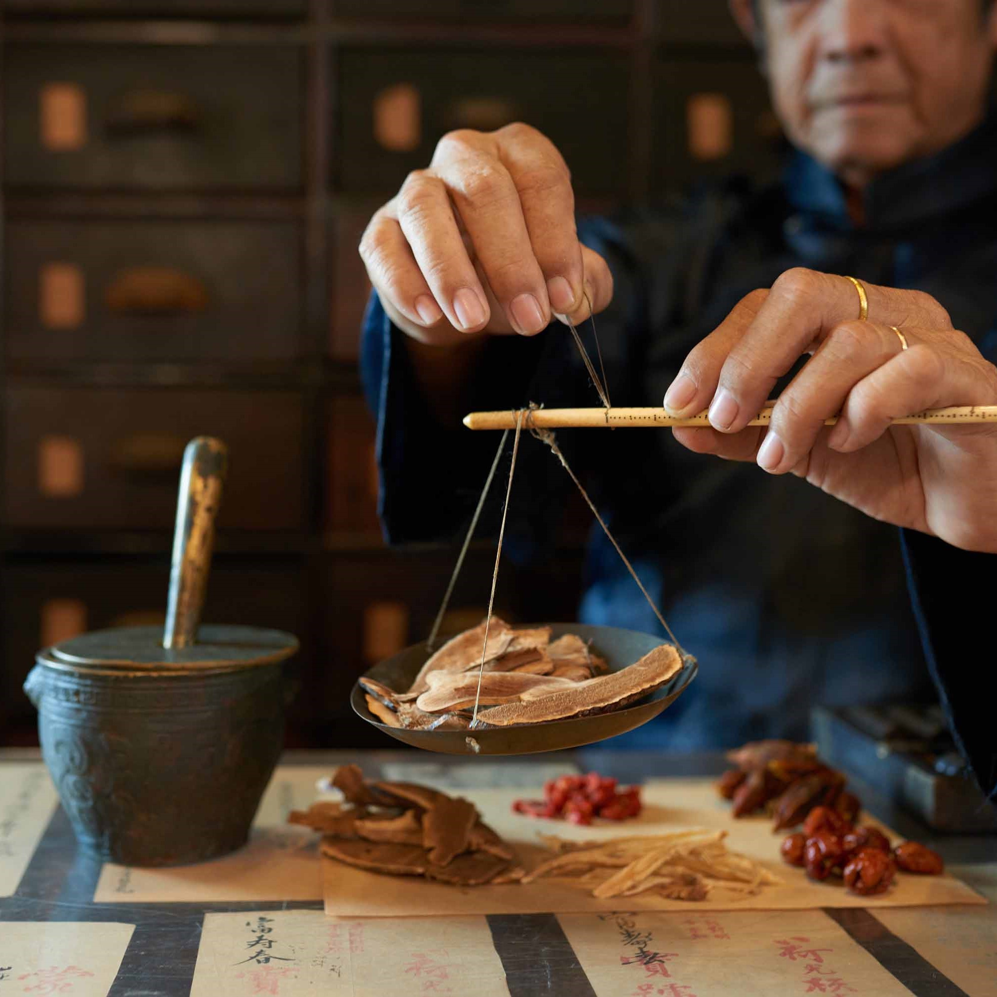 190523133822-herbal-medicine-stock